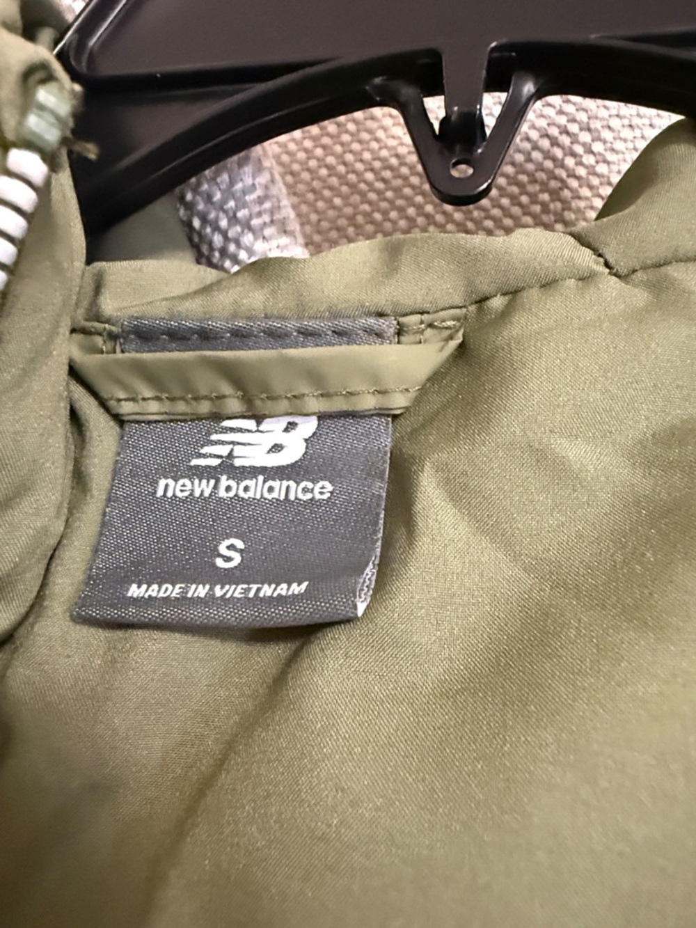 Brand new New Balance Olive Green Long Quilted Puffer Coat - Picture 4 of 6